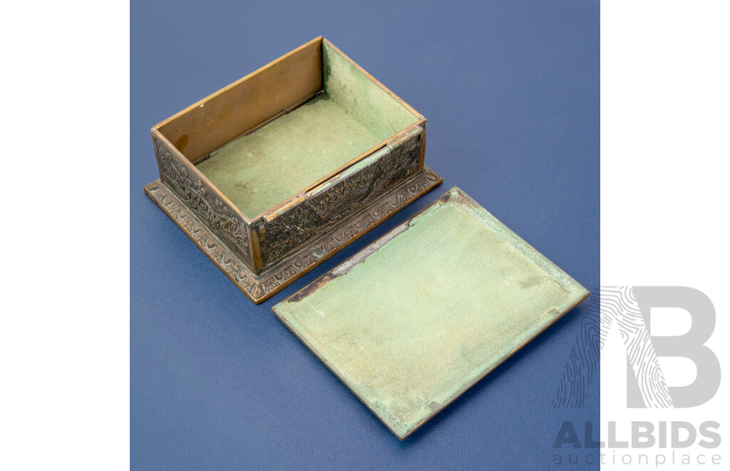 Max Le Verrier (19/20th Centuries, French, 1891-1973) Antique French Bronze Hunting Cigarette or Trinket Box, 14L x 11W x 5D cm (approx dimensions)