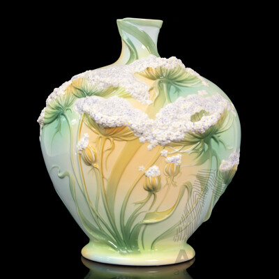 Queen Anne's Lace, Franz Vase by Doris Teng & G.G. Santiago, Sculptured Porcelain, 28H cm
