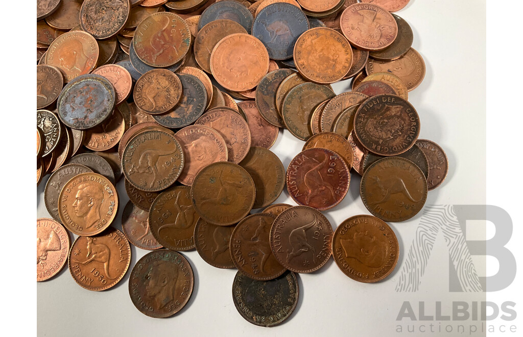 Collection of Australian KGVI and QE2 Pennies and Half Pennies, Examples Spanning 1941 to 1964 - Approximately 1.7 Kilograms