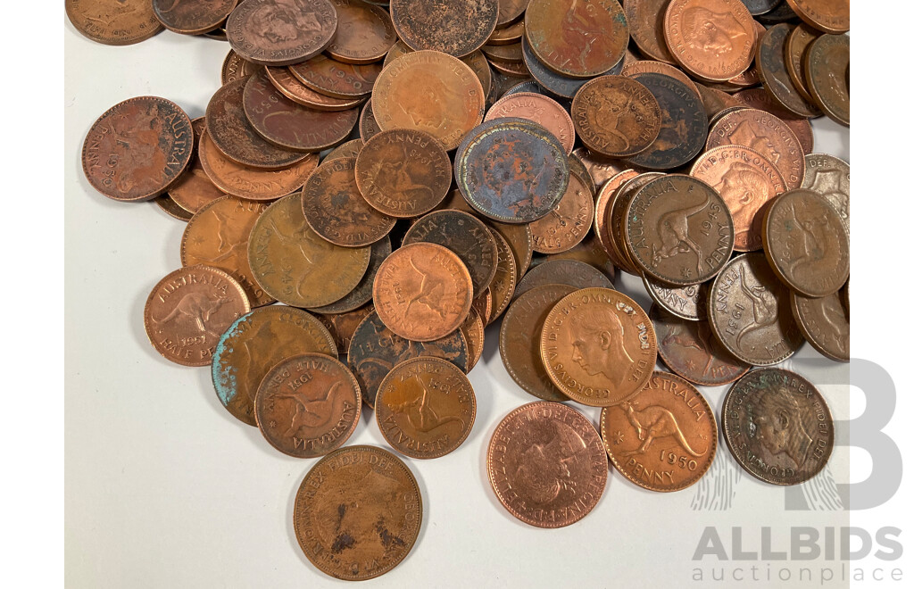 Collection of Australian KGVI and QE2 Pennies and Half Pennies, Examples Spanning 1941 to 1964 - Approximately 1.7 Kilograms