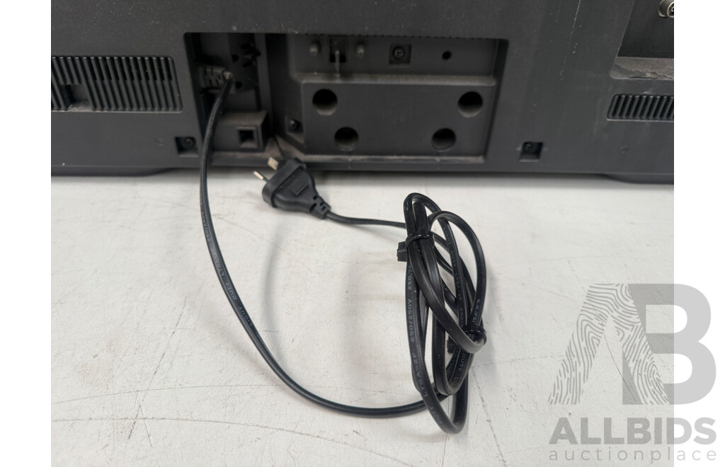 Sony Bravia 32 Inch LCD Digital Television