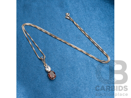925 Sterling Silver Necklace with Garnet & Quartz. Length - 60.5cms