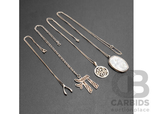 Collection of 925 Sterling Silver Necklaces & Pendants - Lot of 4