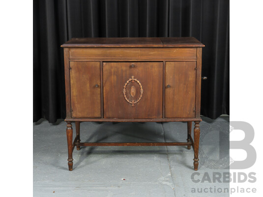 Vintage Sonora Elevated Gramophone in Timber Case