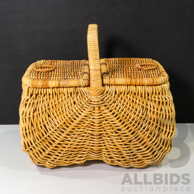 Large Cane Lidded Picnic Basket