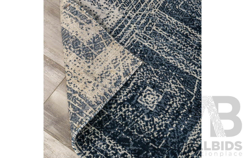Hand Knotted Loloi Viera Rug