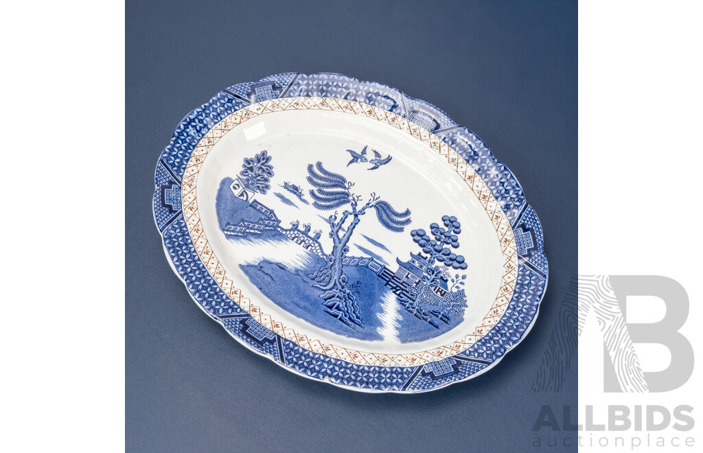 Anitique Booths Real Old Willow Scallop Edged Serving Platter A8025, Made in England
