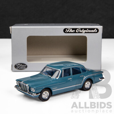 TRAX Chrysler S Series Valiant, Deep Green TR36E - 1:43 Scale