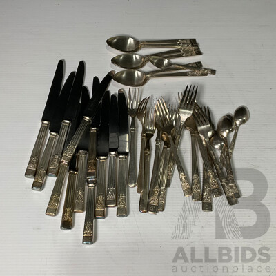 Vintage Silver Plate Cutlery Including Silver Rose and Grosvenor