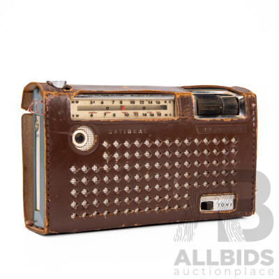 Vintage National Panasonic Two Band, Eight Transistor Radio with Leather Cover