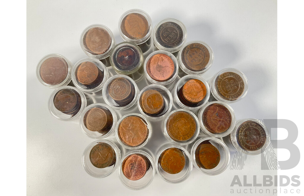 Collection of Australian Pennies and Half Pennies, Examples Spanning 1911 to 1964 - Approximately 4.6 Kilograms