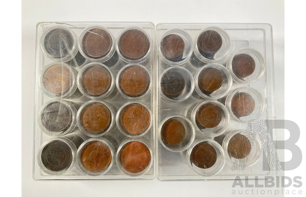 Collection of Australian Pennies and Half Pennies, Examples Spanning 1911 to 1964 - Approximately 4.6 Kilograms
