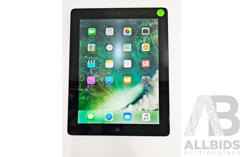Apple (A1458) 9.7-Inch Wi-Fi 16GB iPad 4th Gen