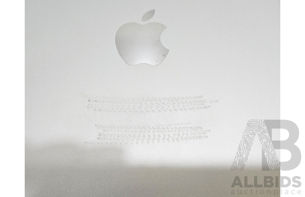 Apple (A1822) 9.7-Inch Wifi 32GB IPad (5th Generation)