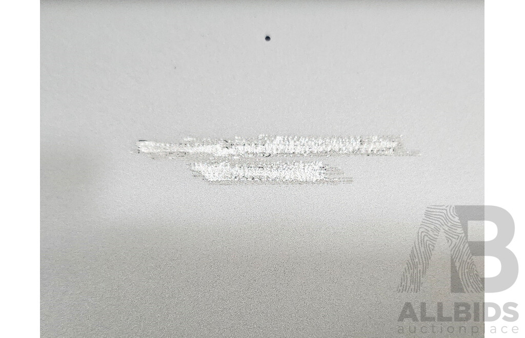 Apple (A1822) 9.7-Inch Wifi 32GB IPad (5th Generation)