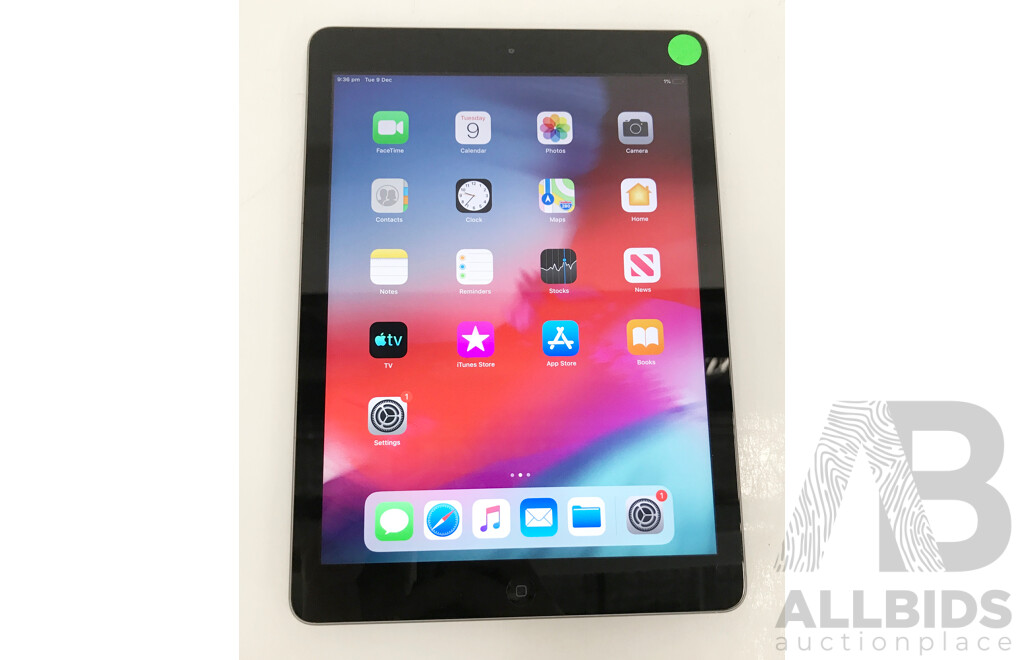 Apple (A1474) 9.7-Inch WIFI 16GB IPad-Air