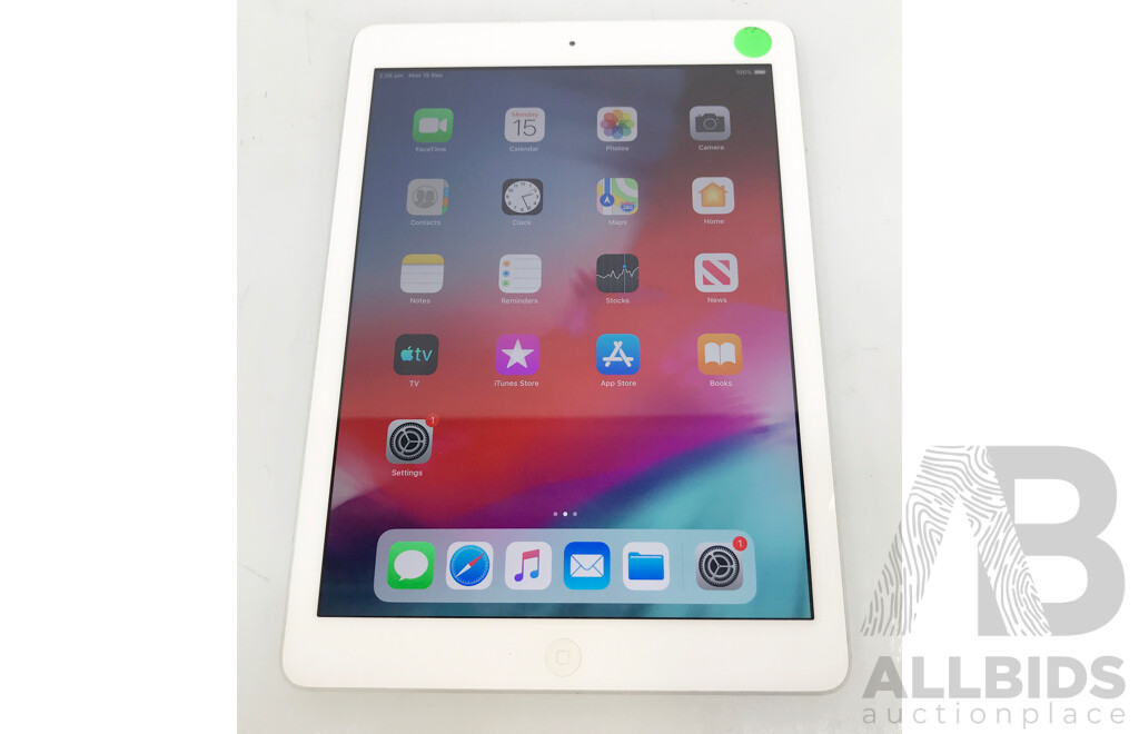 Apple (A1474) 9.7-Inch WIFI 32GB IPad-Air