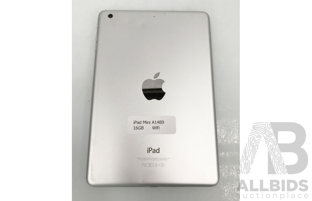 Apple A1432 7.9-Inch WiFi 16GB IPad Mini