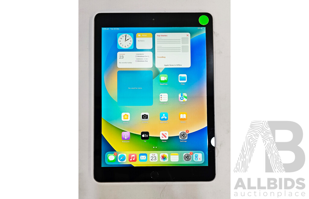 Apple (A1822) 9.7-Inch Wifi 128GB IPad (5th Generation)