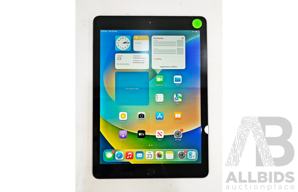 Apple (A1822) 9.7-Inch Wifi 32GB IPad (5th Generation)