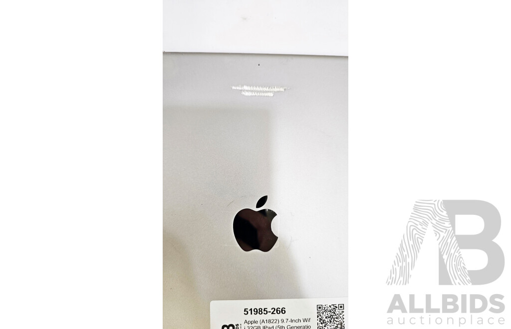 Apple (A1822) 9.7-Inch Wifi 32GB IPad (5th Generation)