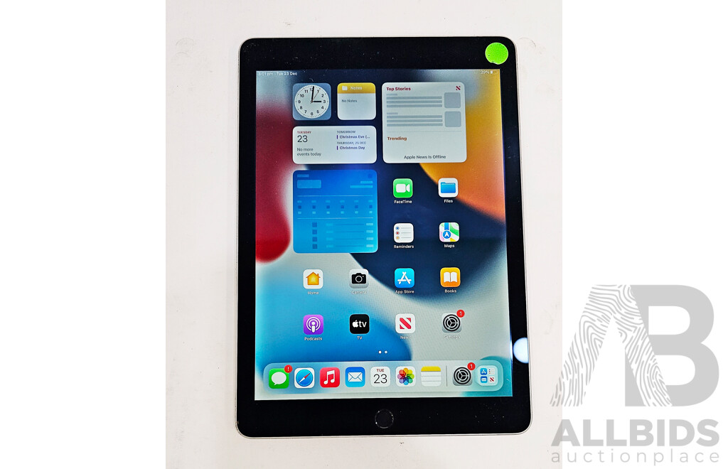Apple (A1566) 9.7-Inch WIFI 16GB IPad Air 2