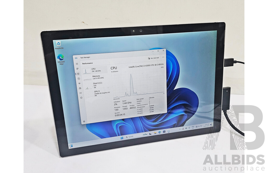 Microsoft (1724) Surface Pro 4 Intel Core I5 (6300U) 2.40GHz-3.00GHz 2-Core CPU 128GB 12-Inch Touchscreen Detachable Laptop
