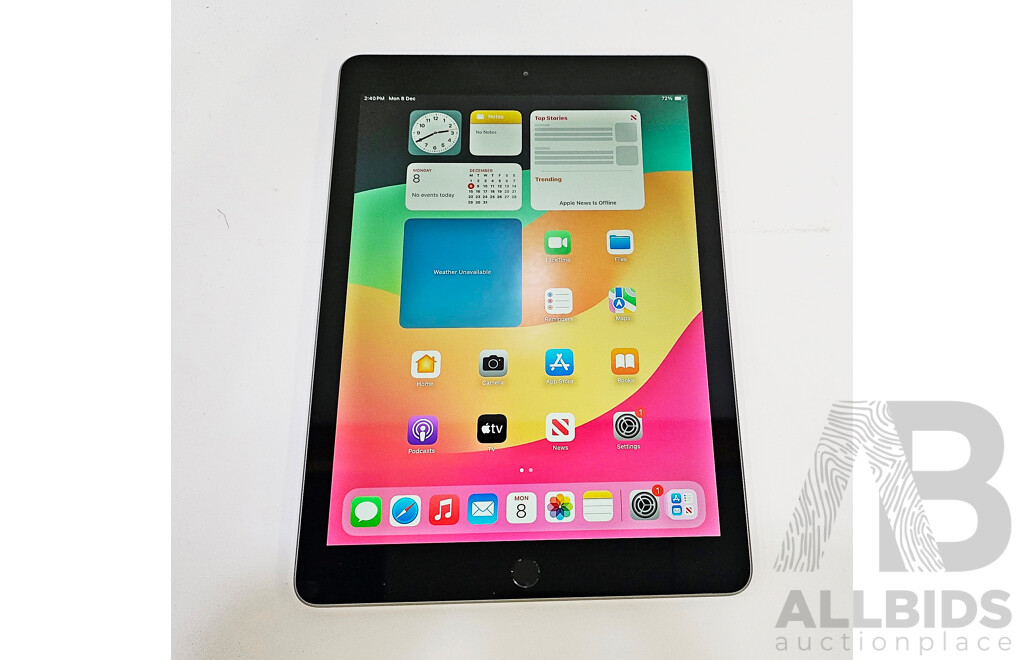 Apple (A1893) 9.7-Inch Wi-Fi 32GB IPad (6th Gen)