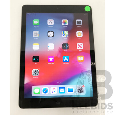 Apple (A1474) 9.7-Inch WIFI 16GB IPad-Air