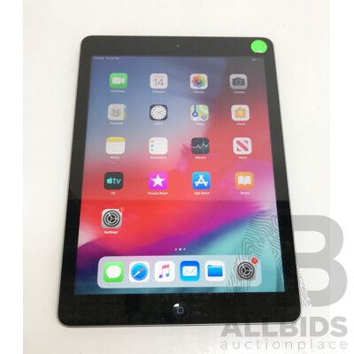 Apple (A1474) 9.7-Inch WIFI 16GB IPad Air