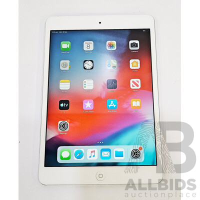 Apple (A1489) 7.9-Inch 16GB Wi-Fi IPad Mini 2