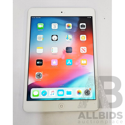 Apple (A1489) 7.9-Inch 32GB Wi-Fi IPad Mini 2