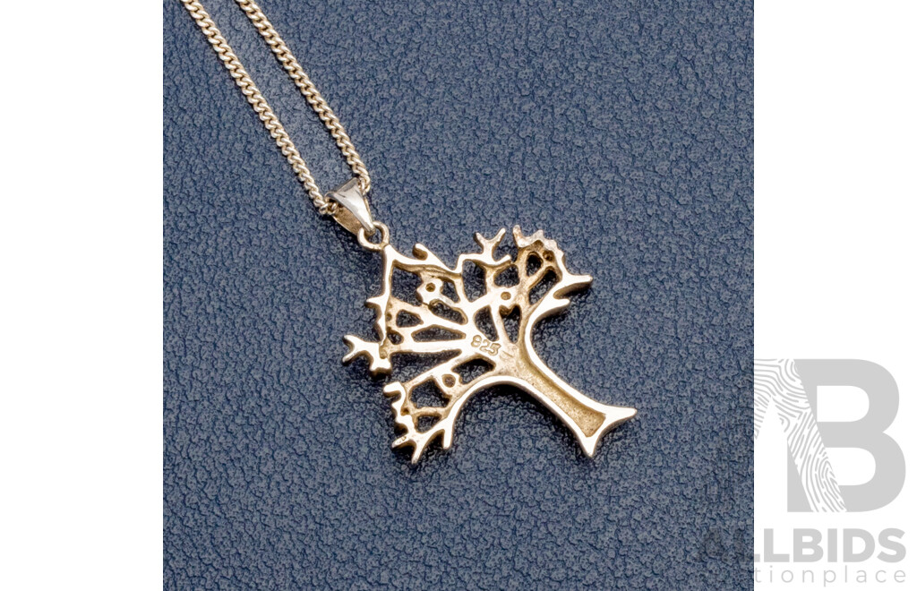 925 Sterling Silver Necklace with Tree of Life Pendant - 2.97gms