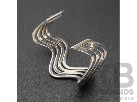 925 Sterling Silver Wavey Half Cuff Bangle - 33.19gms