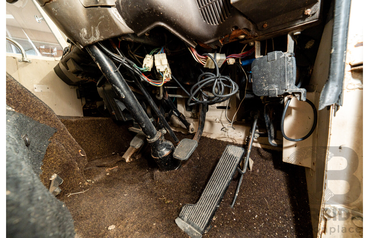 10/1980 Mazda Parkway 26 Diesel Light Bus TA3H4F 2d Bus White / Blue - Holden Red Motor Converted