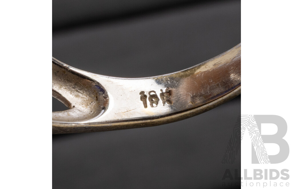 18ct White Gold Tanzanite and Diamond Ring - Size M