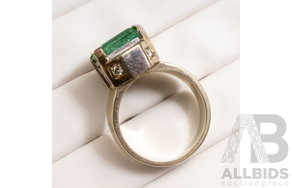 9ct White Gold Handmade Emerald and Diamond Dress Ring - Size Q.5