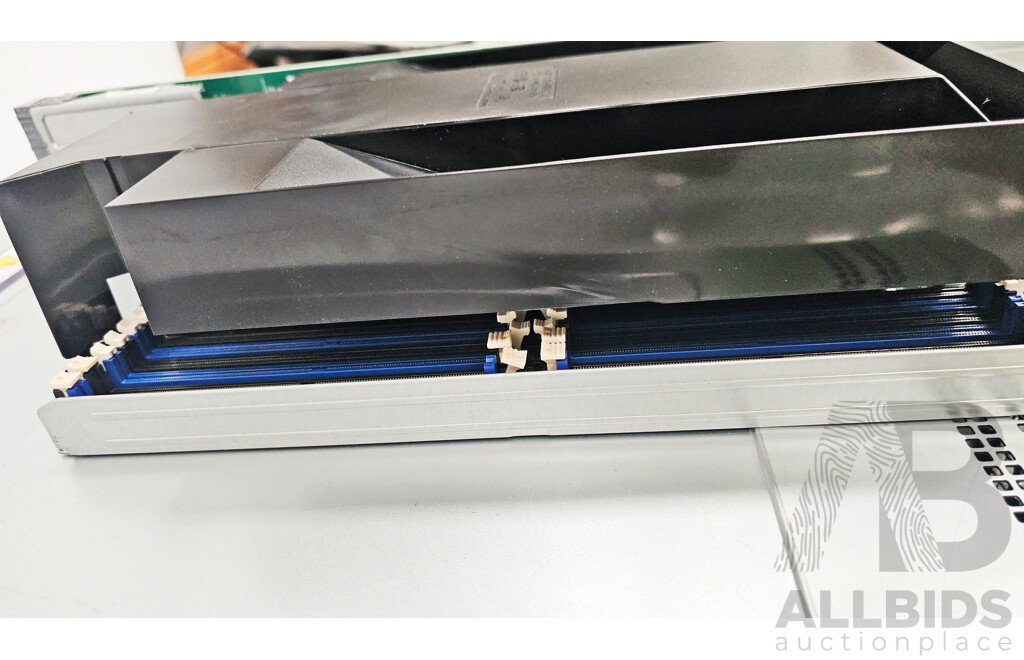 Nutanix (NXS2U2NL12G600) 2-Slot Multi-Node W/ 2 X Supermicro (X11DPT-B-G7-NI22) Nodes