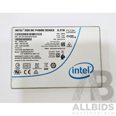 Intel (SSDPE2KE032T7) DC P4600 Series 3.2TB SAS 12Gbps 2.5-Inch Solid State Drive