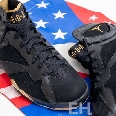 Boxed Air Jordan Golden Moment Pack, 2012