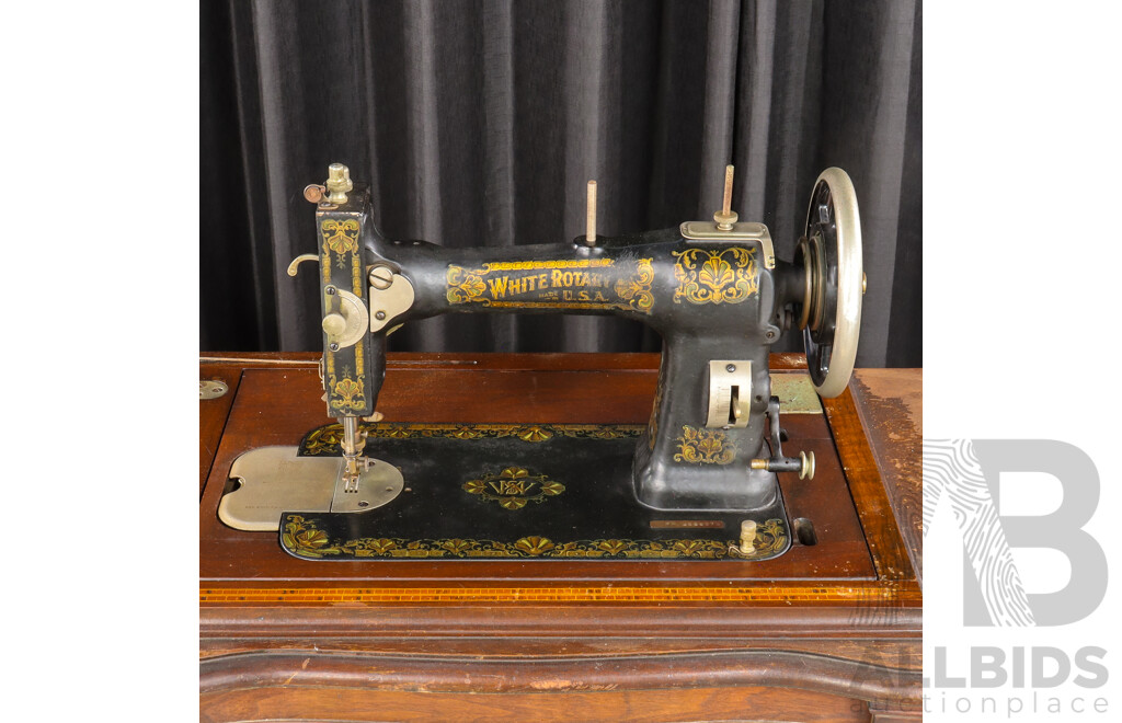 Vintage White Family Rotary Sewing Machine