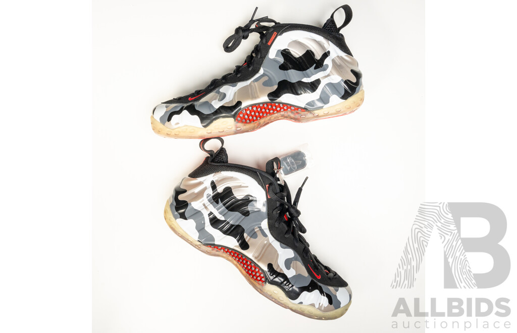 Pair of Nike Air Foamposite One PRM Fighter Jets in Original Box, 201