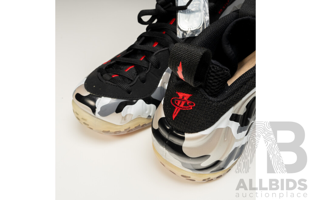 Pair of Nike Air Foamposite One PRM Fighter Jets in Original Box, 201