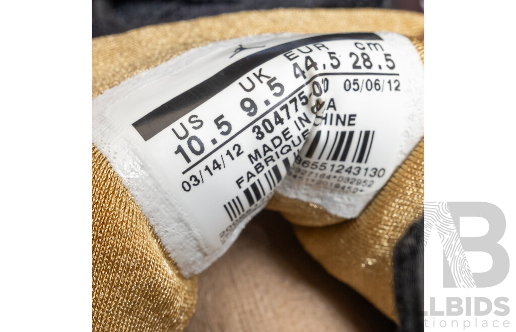 Boxed Air Jordan Golden Moment Pack, 2012