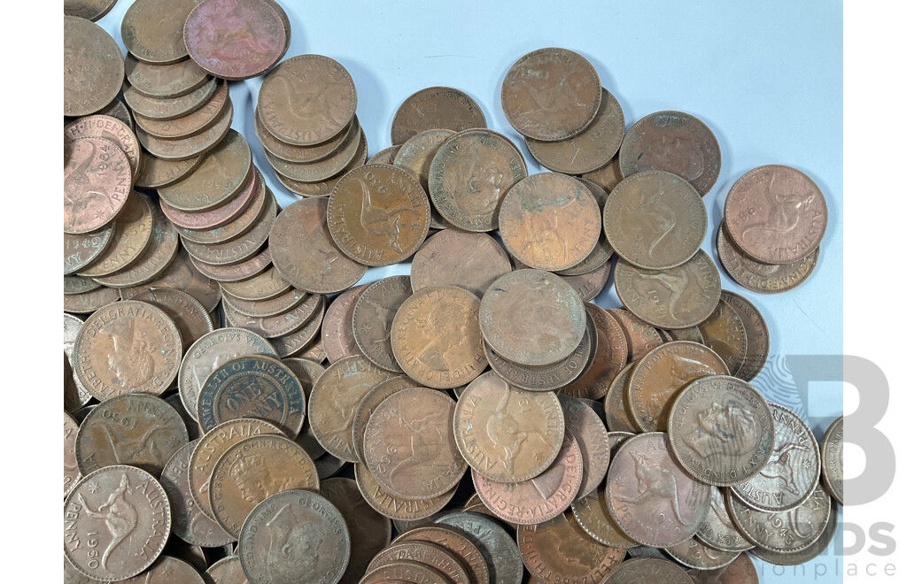 Collection of Australian Pennies, Examples Spanning 1915 to 1964 - Approximately 5.1 Kilograms