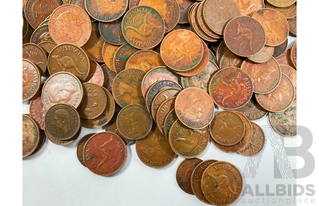 Collection of Australian Pennies and Half Pennies Spanning 1911 to 1963 -  Approximately 2.5 Kilograms