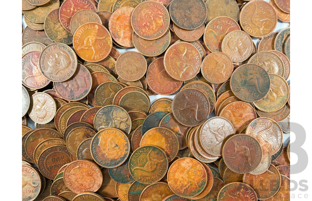Collection of Australian Pennies and Half Pennies Spanning 1911 to 1963 -  Approximately 2.5 Kilograms