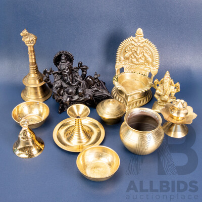 Brass Puja Set Including Ashtalakshmi Vilakku Lamp, Ganesha Statues & Accessories