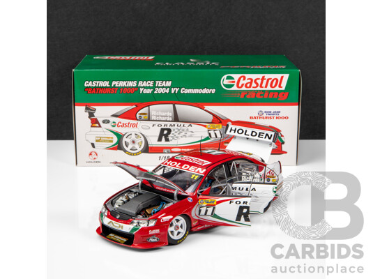 Classic Carlectables 2004 Holden VY Commodore Bathurst 1000 Castrol Perkins #11 Richards 1:18 Scale Model Car