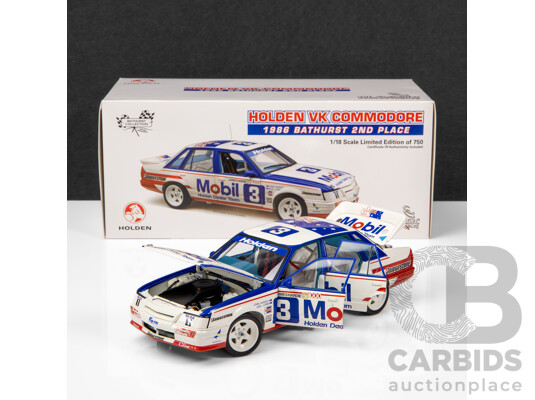Classic Carlectables 1986 Holden VK Commodore Bathurst 2nd Place HDT Mobil #3 Harvey 1:18 Scale Model Car